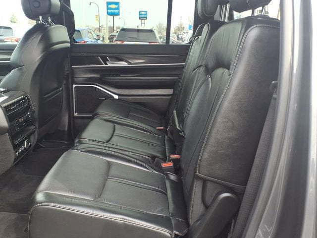 2022 Jeep Wagoneer Series III