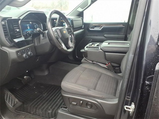 2022 Chevrolet Silverado 1500 LT (2FL)