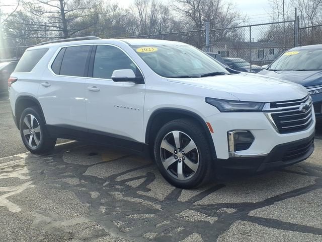2023 Chevrolet Traverse LT Leather