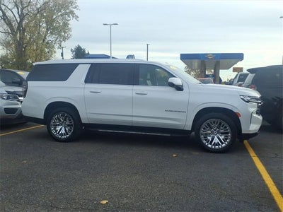 2022 Chevrolet Suburban LT