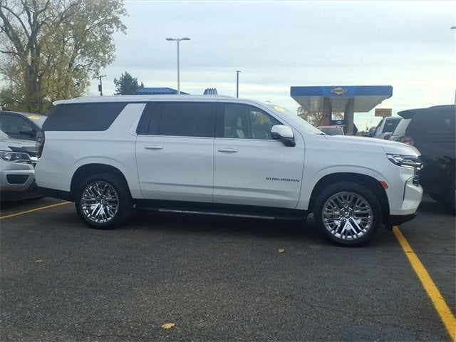 2022 Chevrolet Suburban LT