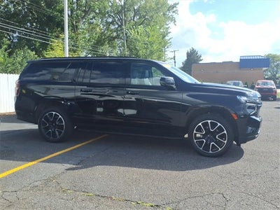 2024 Chevrolet Suburban RST