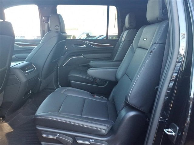 2024 Cadillac Escalade ESV Luxury