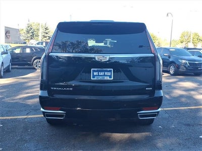 2024 Cadillac Escalade ESV Luxury