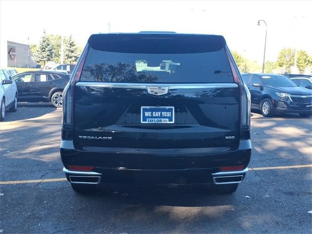 2024 Cadillac Escalade ESV Luxury