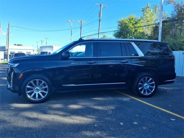 2024 Cadillac Escalade ESV Luxury