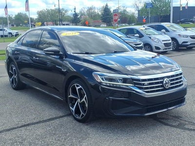 2021 Volkswagen Passat 2.0T R-Line