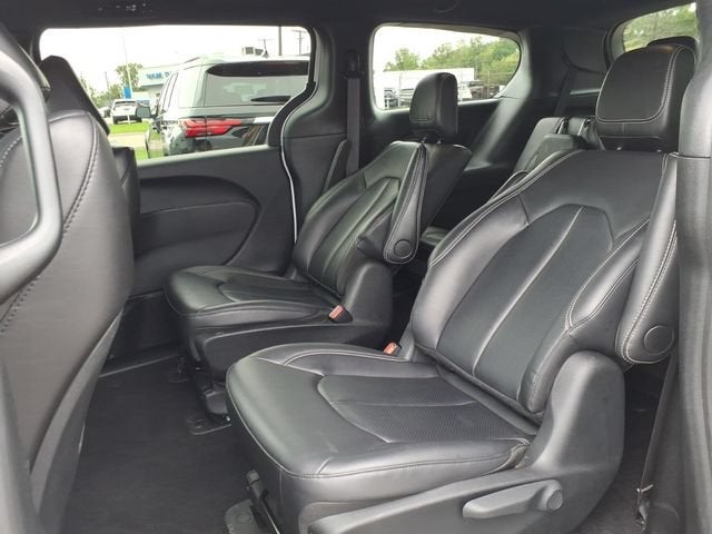 2024 Chrysler Pacifica Hybrid S Appearance Pkg