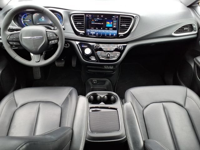 2024 Chrysler Pacifica Hybrid S Appearance Pkg