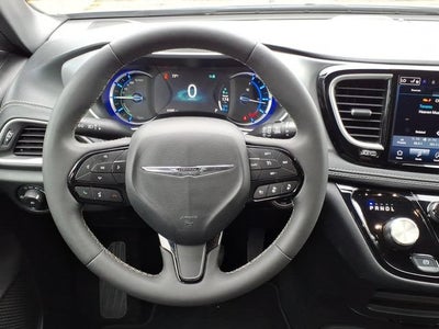 2024 Chrysler Pacifica Hybrid S Appearance Pkg