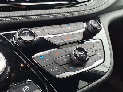 2024 Chrysler Pacifica Hybrid S Appearance Pkg
