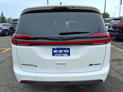 2024 Chrysler Pacifica Hybrid S Appearance Pkg