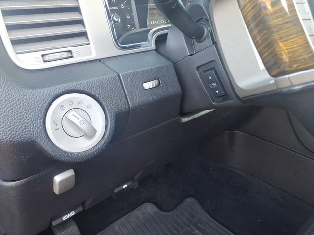 2010 Lincoln Navigator L 4WD 4dr