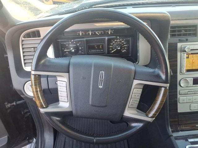 2010 Lincoln Navigator L 4WD 4dr