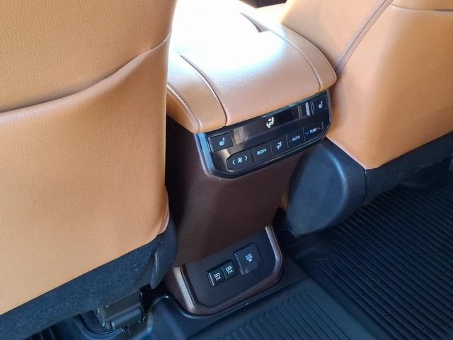 2020 Toyota Highlander Platinum