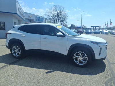 2024 Chevrolet Trax LS