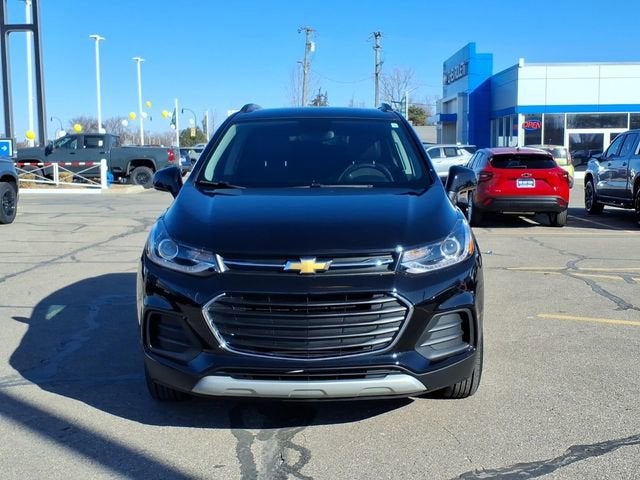 Used 2022 Chevrolet Trax LT with VIN KL7CJPSMXNB559597 for sale in Taylor, MI