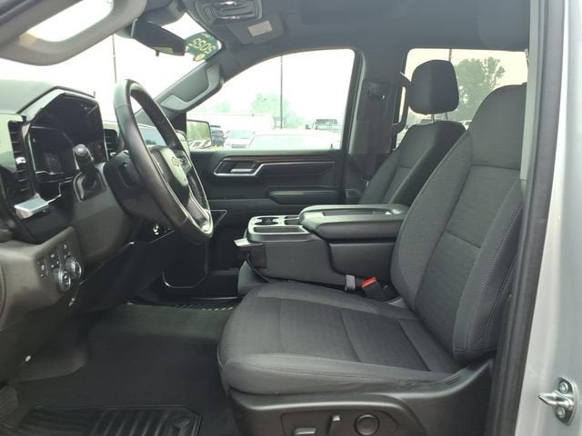 2022 Chevrolet Silverado 1500 LT (2FL)