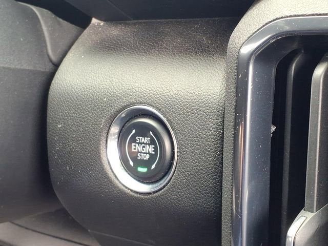 2024 GMC Acadia AT4