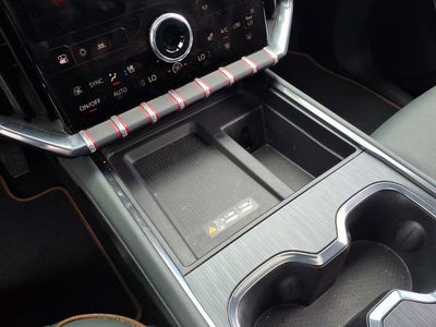 2024 GMC Acadia AT4