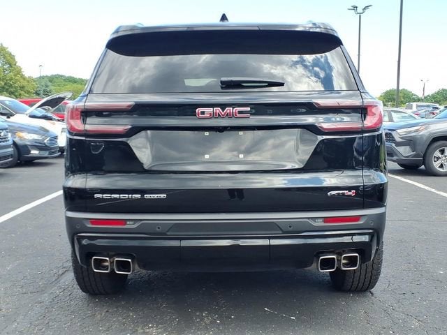 2024 GMC Acadia AT4