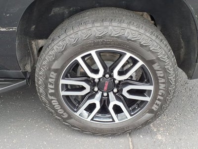 2023 GMC Yukon XL AT4