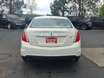 2012 Lincoln MKS 4dr Sdn 3.7L AWD