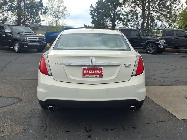 2012 Lincoln MKS 4dr Sdn 3.7L AWD