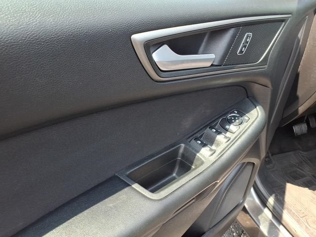 2016 Ford Edge SE